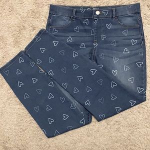 High Rise Pull On Denim Jeggings With Different Shades Of White Hearts